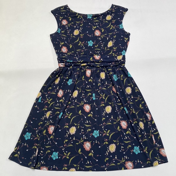 Kaileigh Blue Floral Sleeveless Dress - Picture 5 of 5